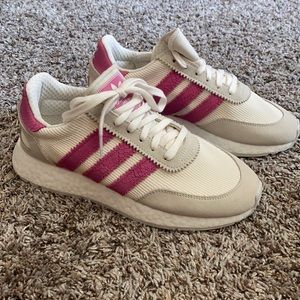 Adidas Pink&White Lifestyle Shoes